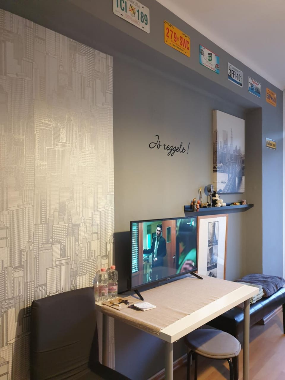 Photo of the whole room
