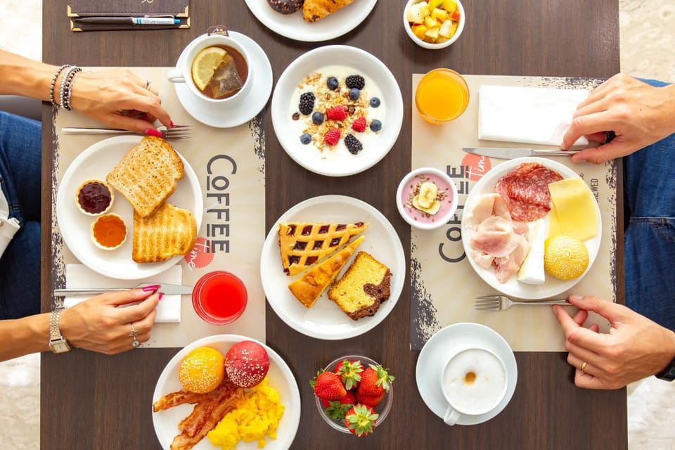 Breakfast, Continental breakfast, Buffet breakfast