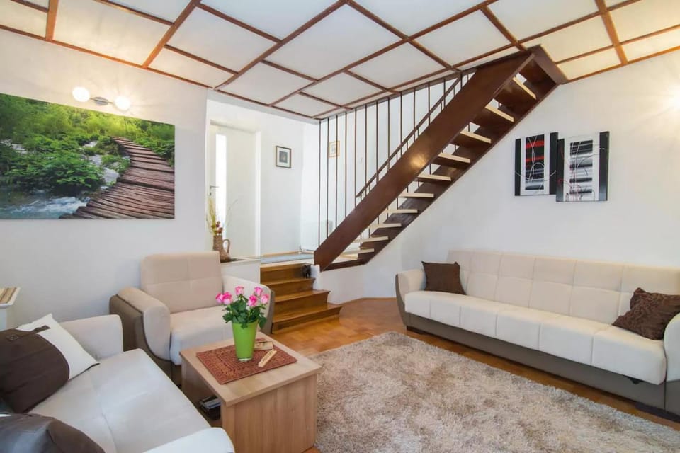 Living room, bunk bed