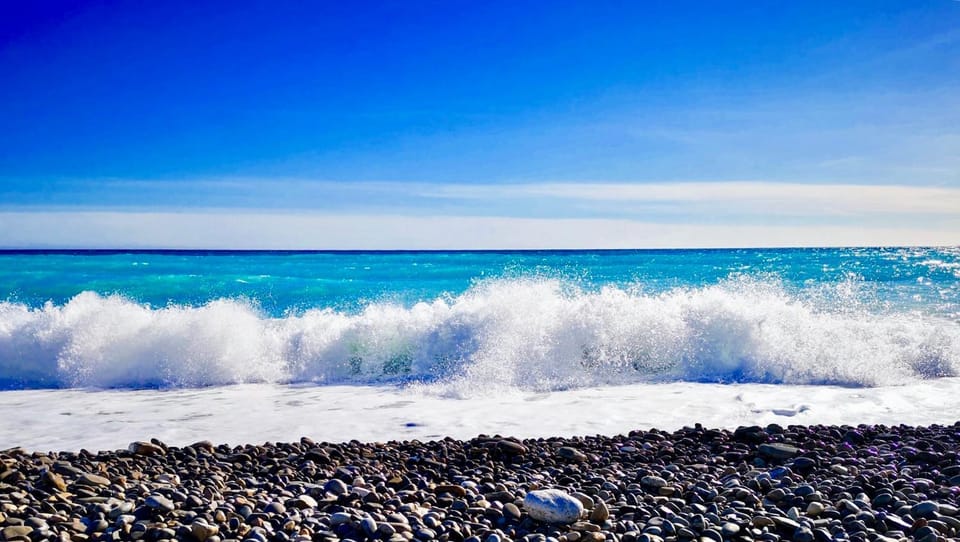 Nearby landmark, Neighbourhood, Natural landscape, Beach, Beach