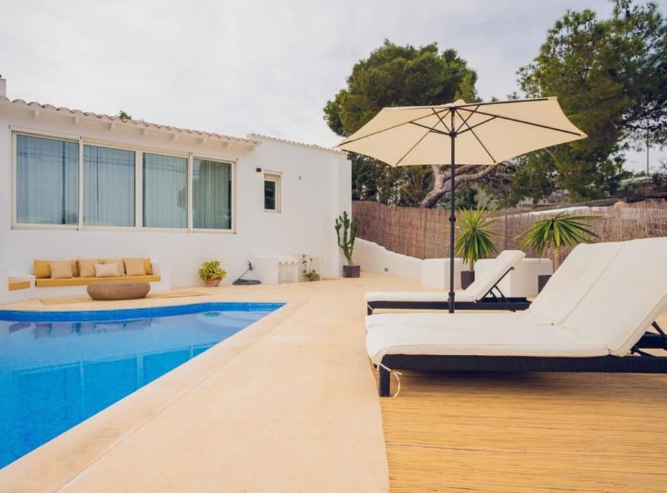 Villa en Cala Vadella Familias y Parejas Villa in Ibiza