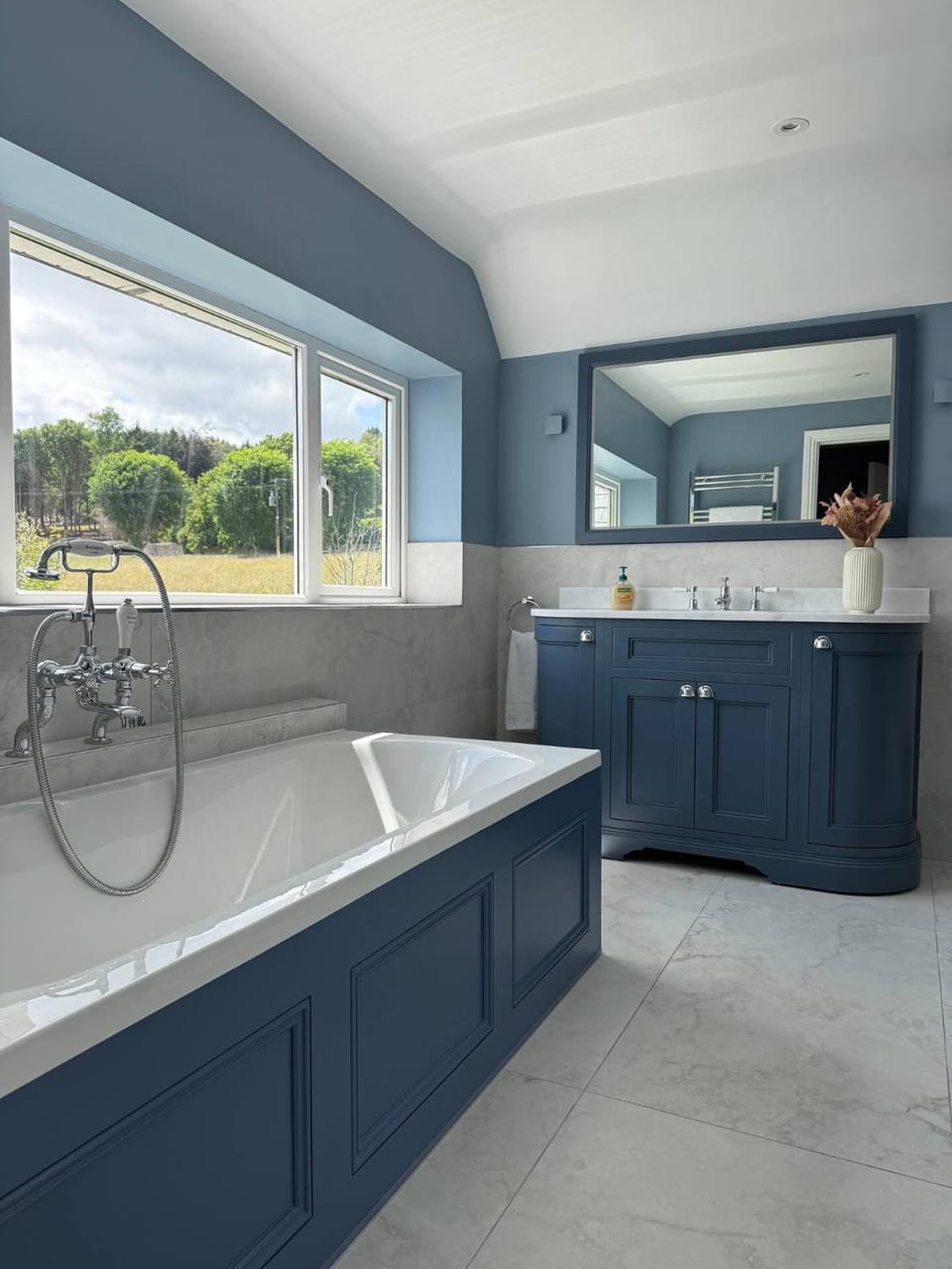 Shower, Toilet, Bathroom, Bath