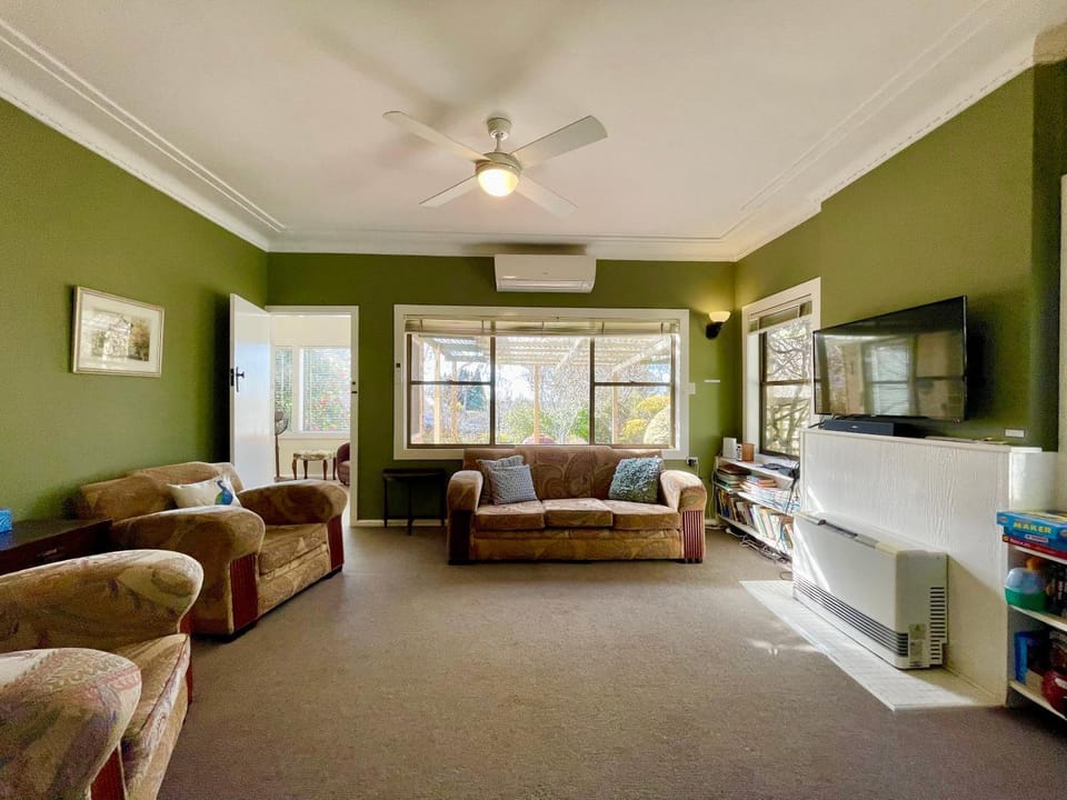 Raspberry Terrace of Leura House in Katoomba