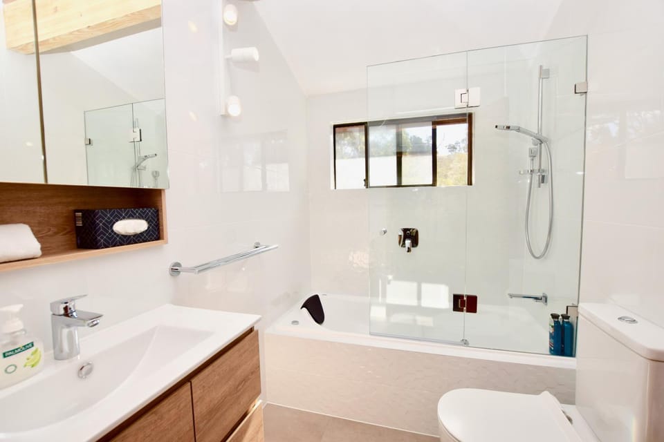 Sublime Cedar Lodge Leura House in Blue Mountains