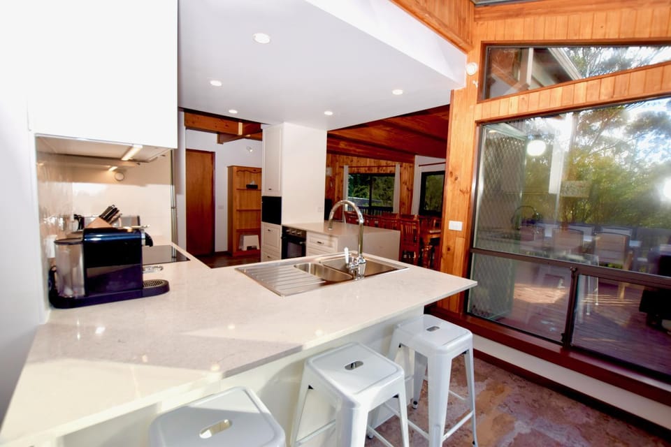 Sublime Cedar Lodge Leura House in Blue Mountains