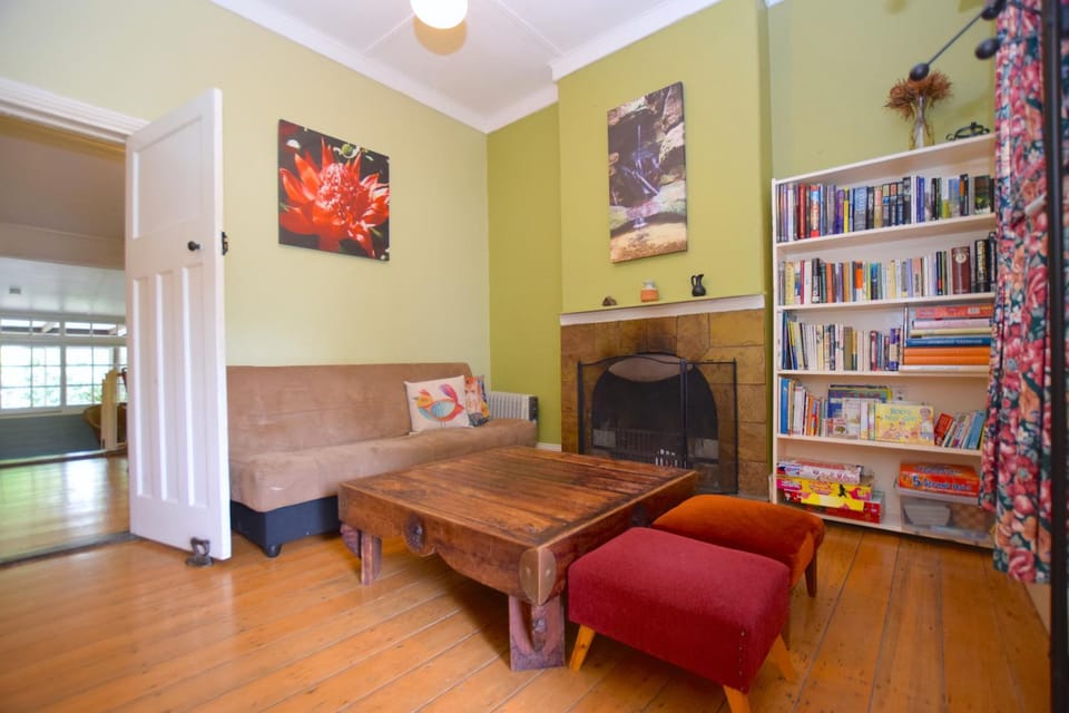Waragil Cottage - Original Settler's Home House in Blackheath