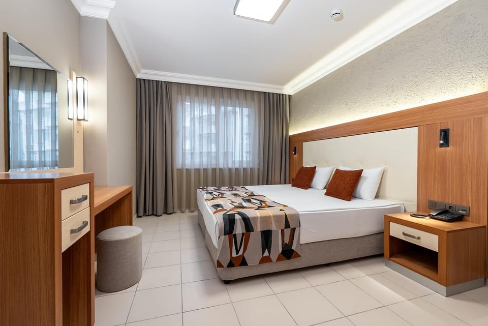 Bed, Photo of the whole room, Bedroom, towels, wardrobe
