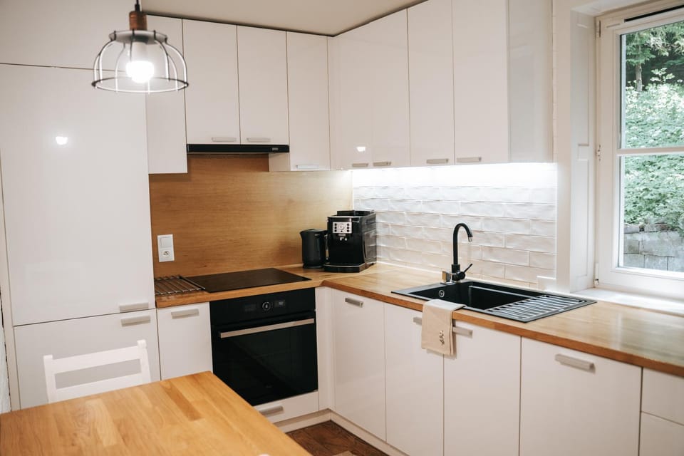 Coffee/tea facilities, Kitchen or kitchenette, dishwasher, oven, pet friendly, stove, toaster