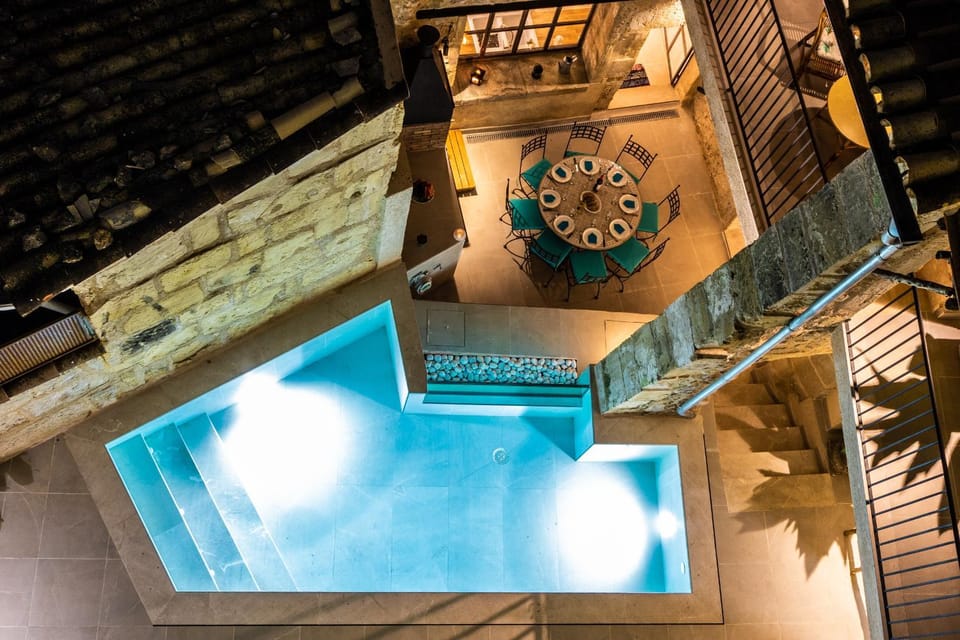 Swimming pool, Swimming pool