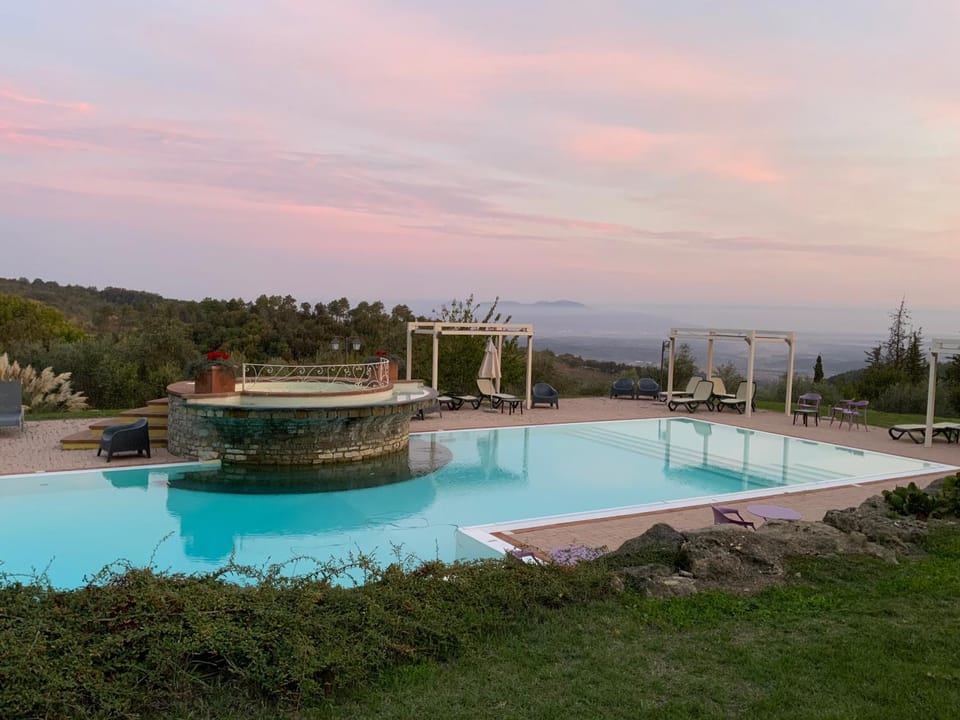 Natural landscape, Pool view, Swimming pool, Swimming pool, Sunset, sunbed