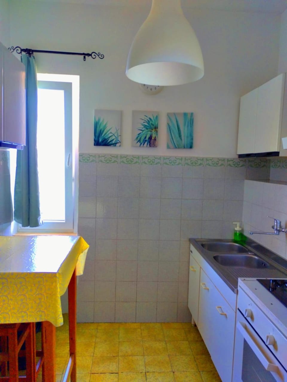 Kitchen or kitchenette, kitchen