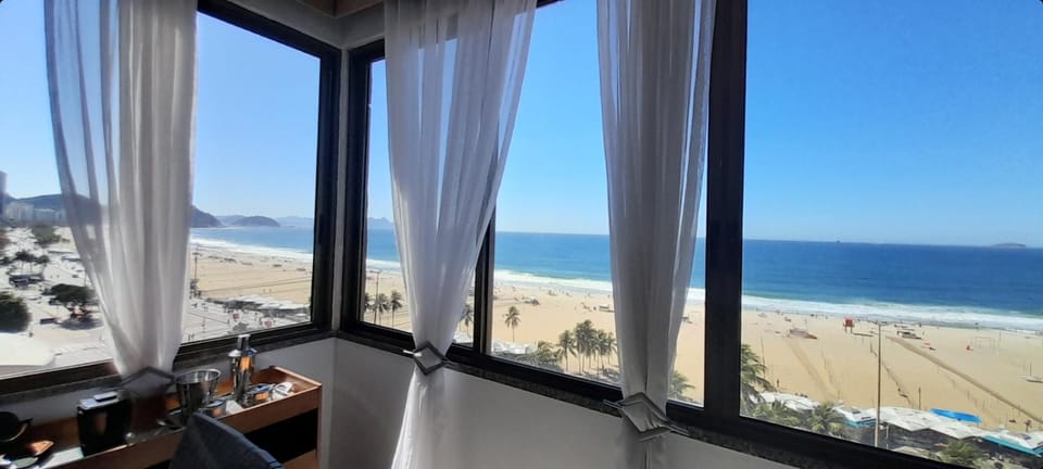 Copacabana Vista Total Mar Apartment in Rio de Janeiro