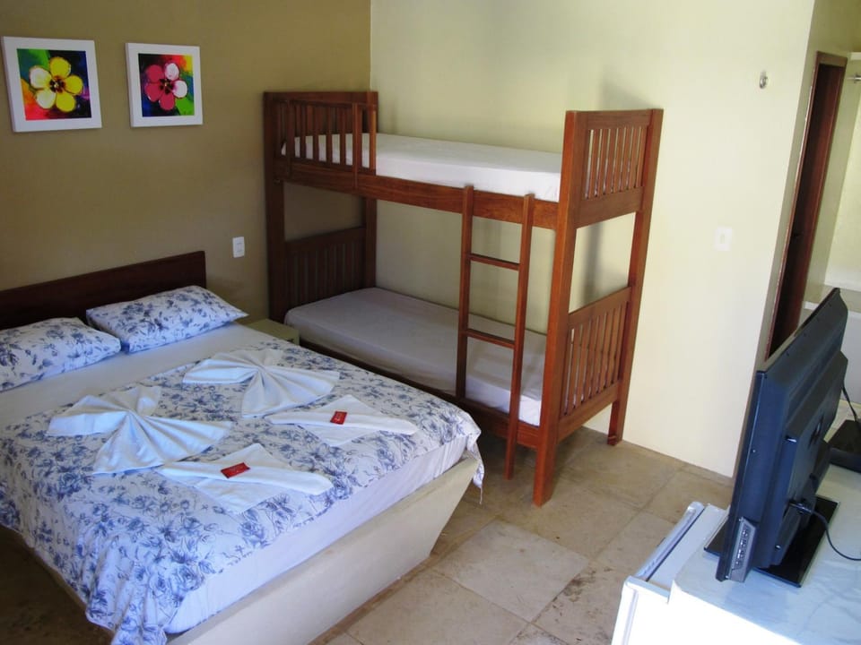 Photo of the whole room, bunk bed