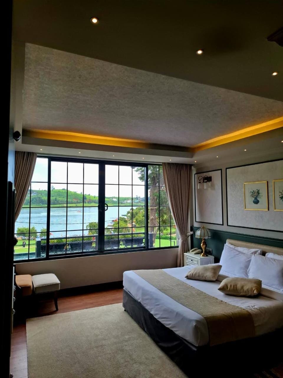 Royal Lake Hotel Hotel in Nuwara Eliya