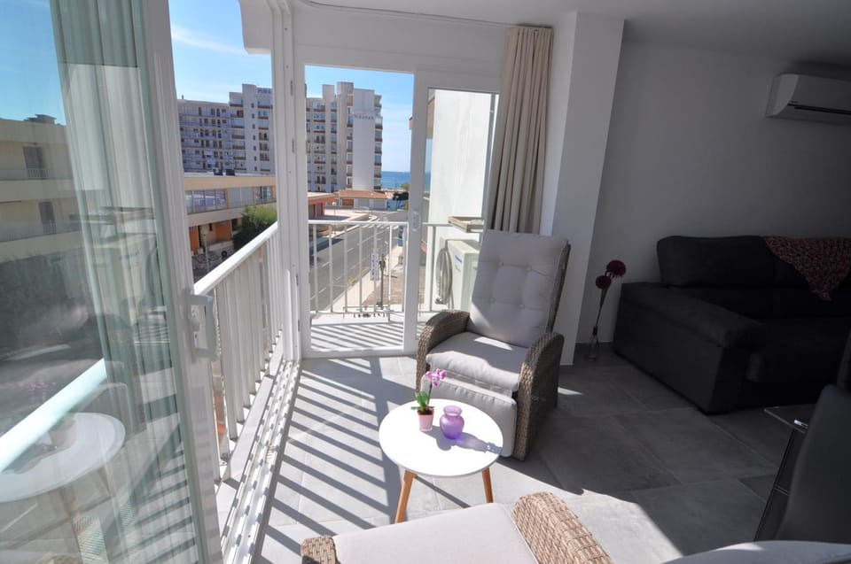 View (from property/room), Balcony/Terrace