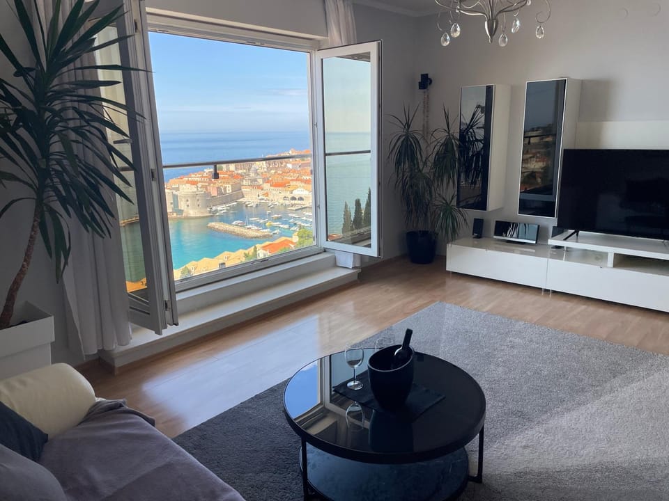 APARTMENT LAURA,AMAZING VIEW,parking! Apartment in Dubrovnik