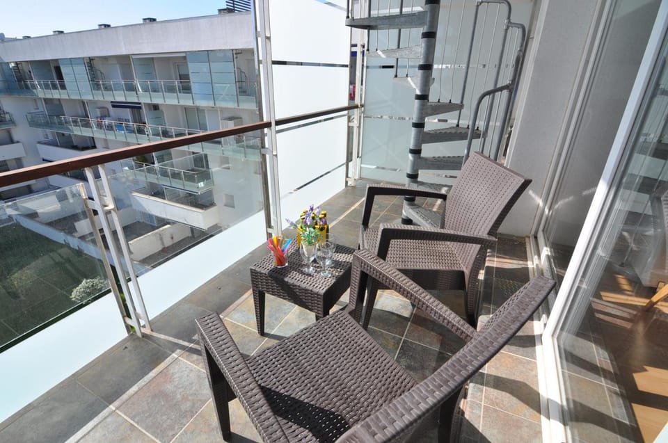 View (from property/room), Balcony/Terrace