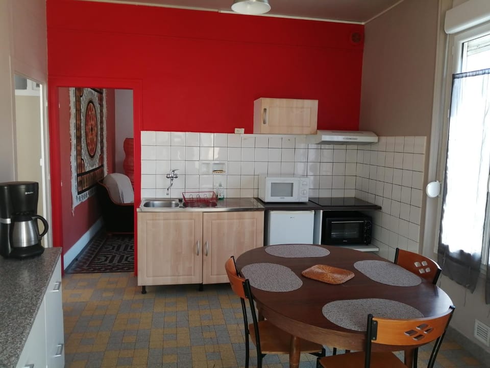 L Hote Saison House in Grand Est
