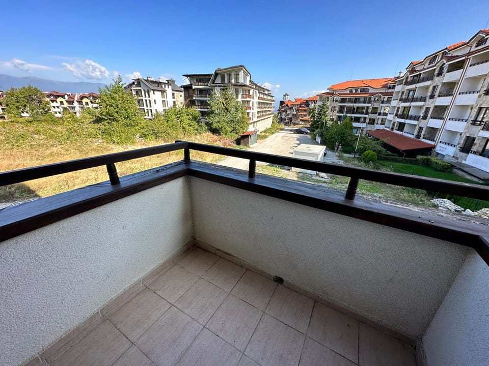 View (from property/room), Balcony/Terrace, City view, Mountain view