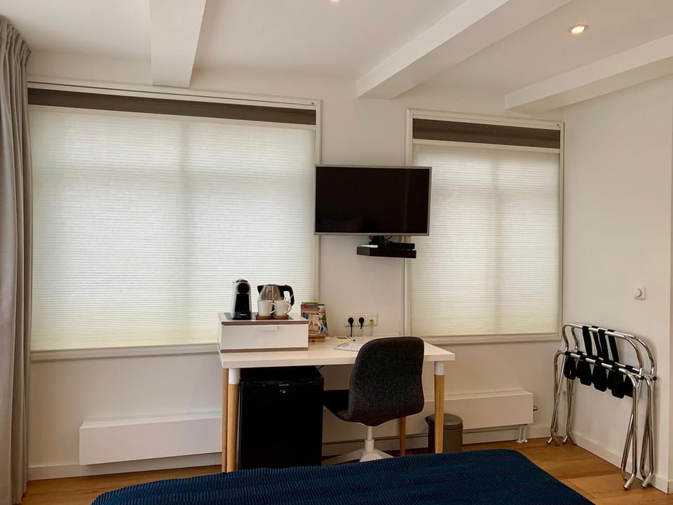 TV and multimedia, Coffee/tea facilities