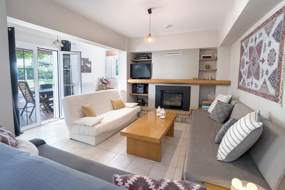 TV and multimedia, Living room