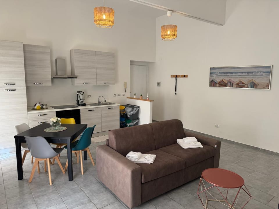 Kitchen or kitchenette, Living room, stove