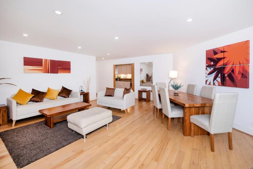Big Flat close to Big Ben Apartment in City of Westminster