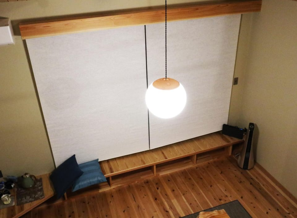Living room, Photo of the whole room, Decorative detail
