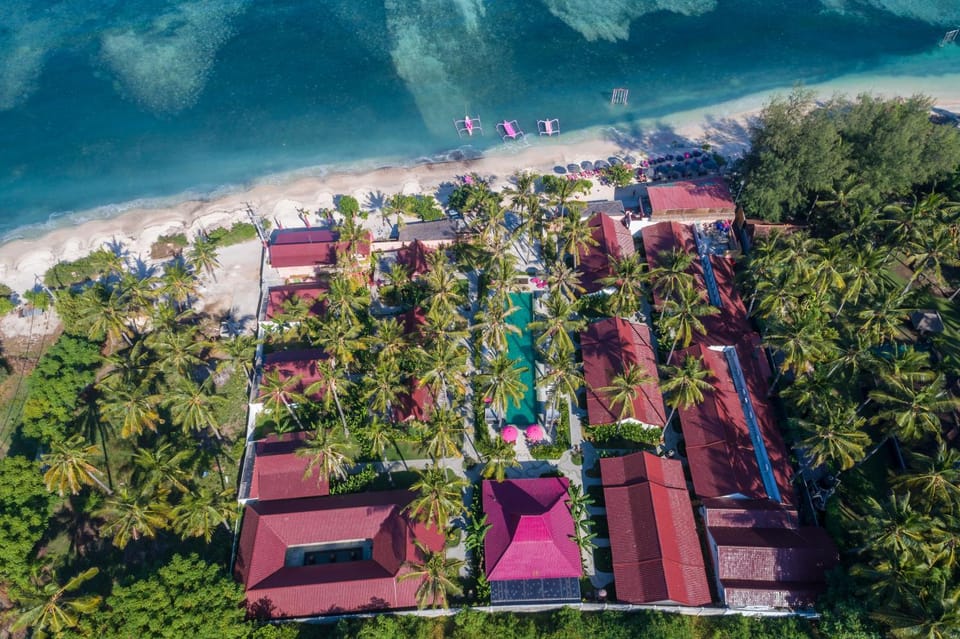 Restaurant/places to eat, Day, Natural landscape, Bird's eye view, Place of worship, Garden, Beach, Beach, Swimming pool, Swimming pool