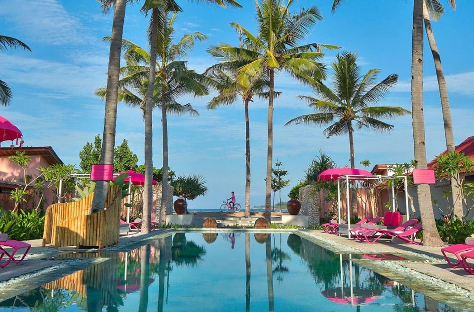 Swimming pool, Swimming pool