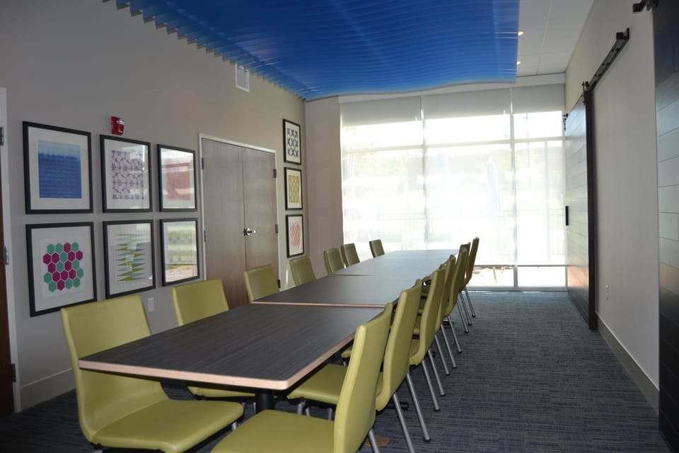 Meeting/conference room