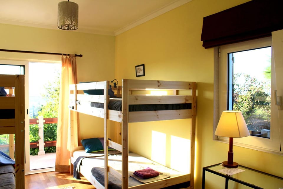 Bedroom, bunk bed