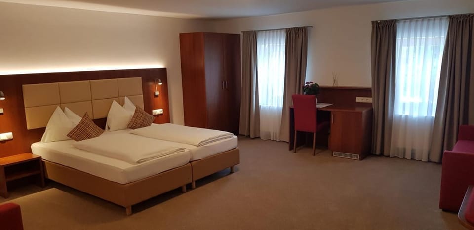 Hotel Restaurant Häupl Hotel in Schörfling am Attersee