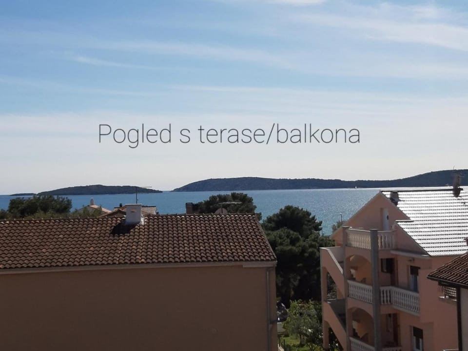 Guesthouse Brodarica (3814) Apartment in Šibenik