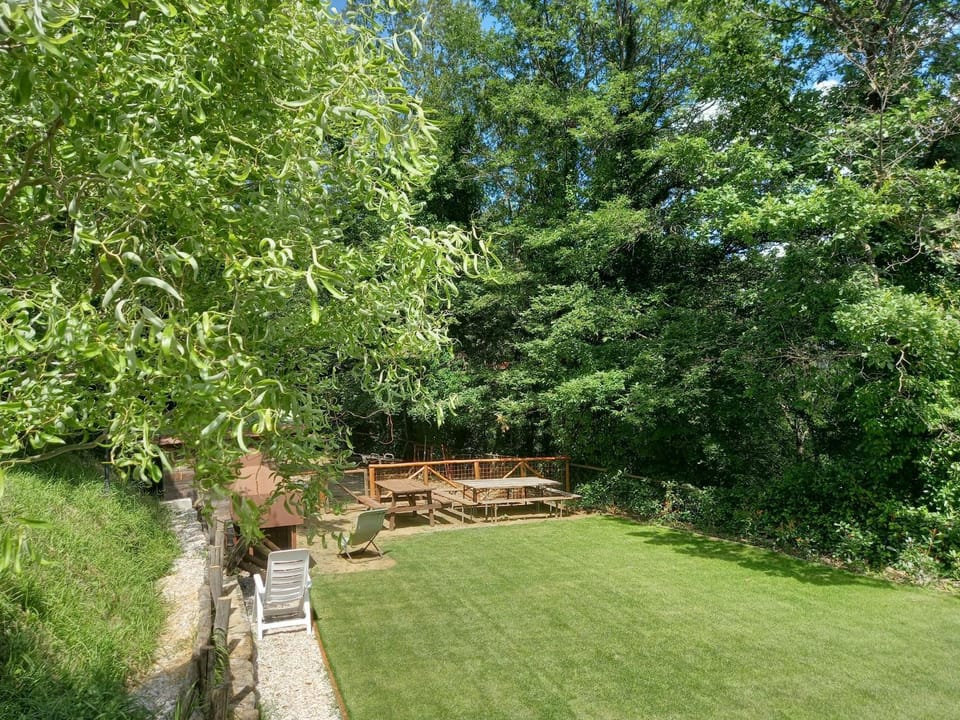 BBQ facilities, Garden