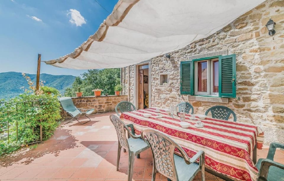Property building, Balcony/Terrace