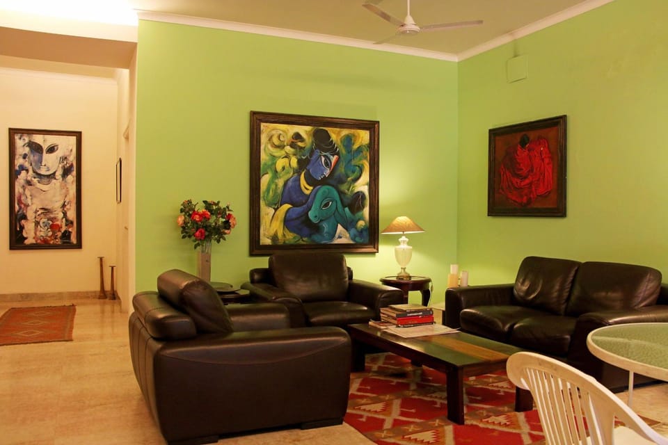 Lounge or bar, Seating area