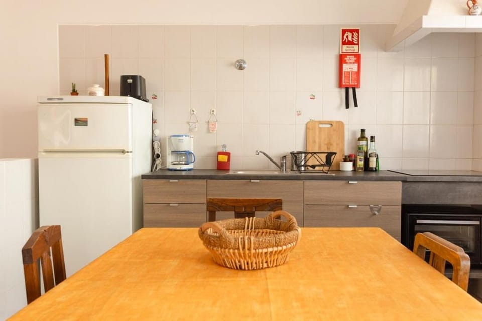 Coffee/tea facilities, Kitchen or kitchenette, Dining area, oven, pet friendly, toaster