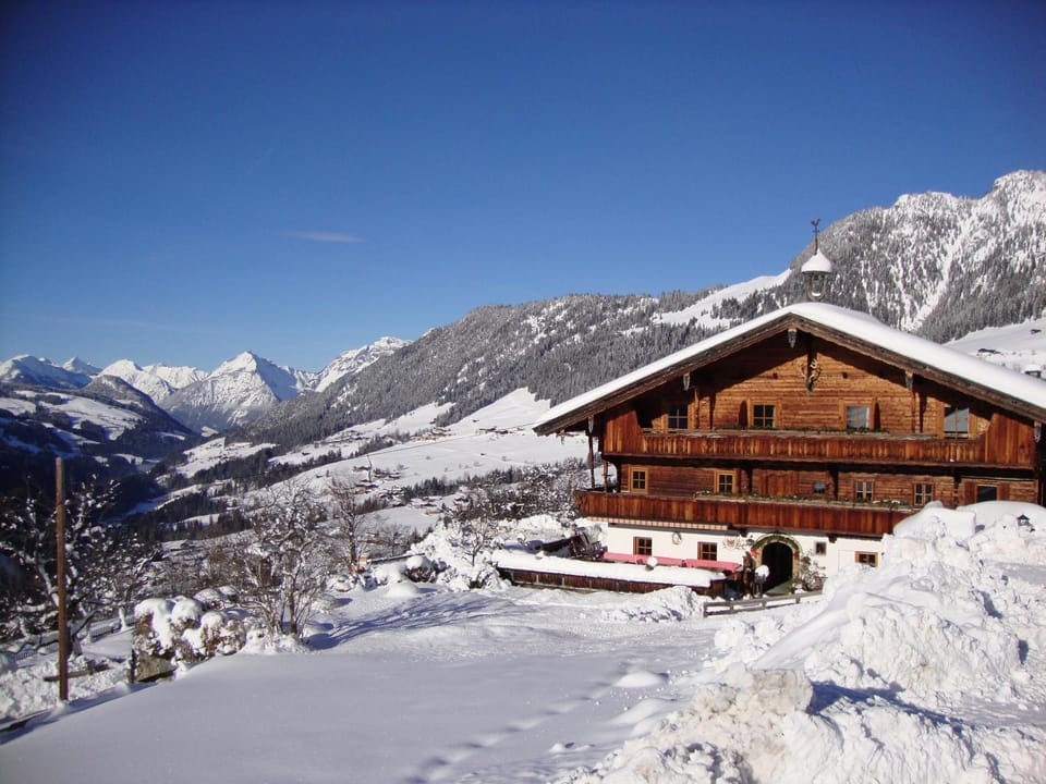 Property building, Winter
