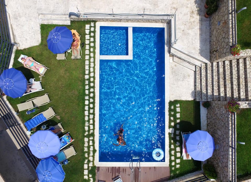 Property building, Swimming pool