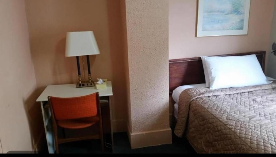 A Voyageur's Guest House Bed and Breakfast in Gatineau