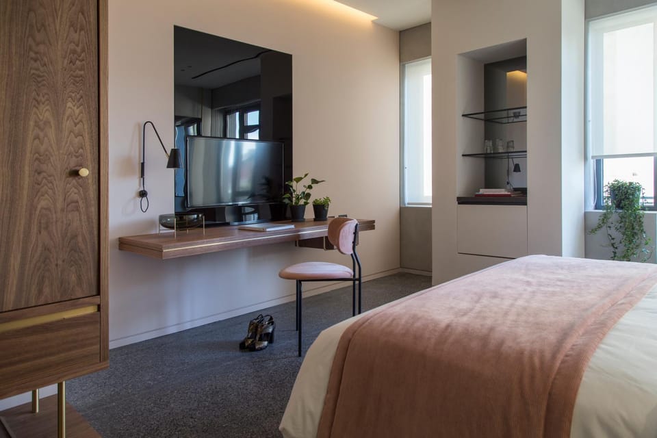 Photo of the whole room, Decorative detail, Bedroom