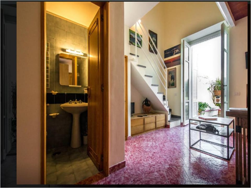 Le Camerelle 83 House in Capri