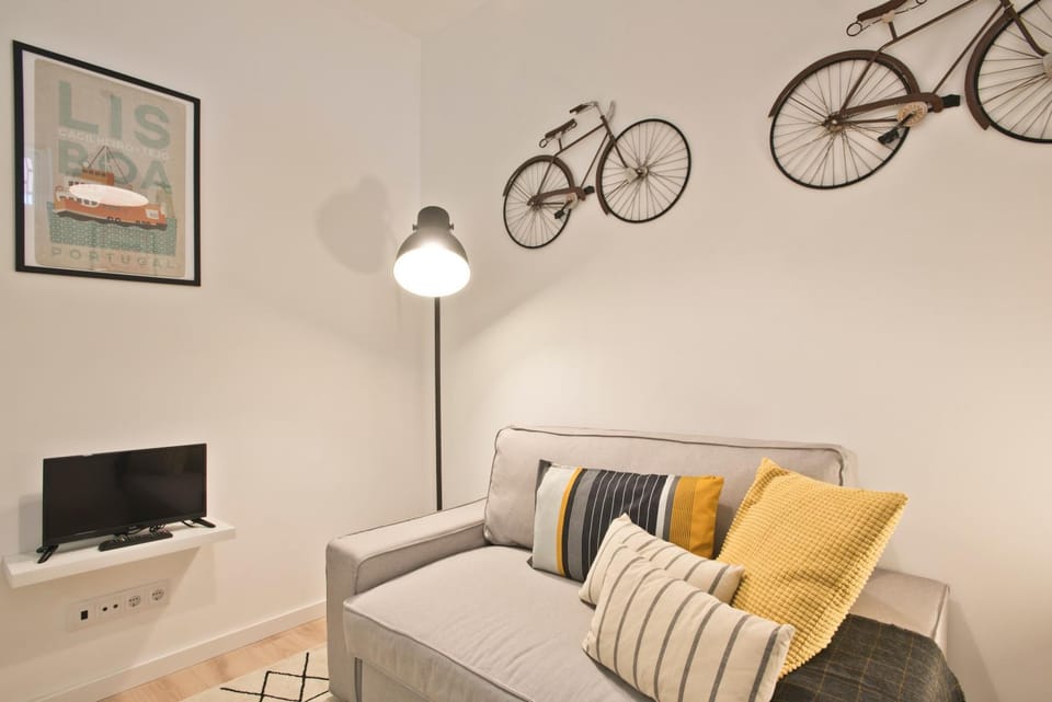 TV and multimedia, Living room, Seating area
