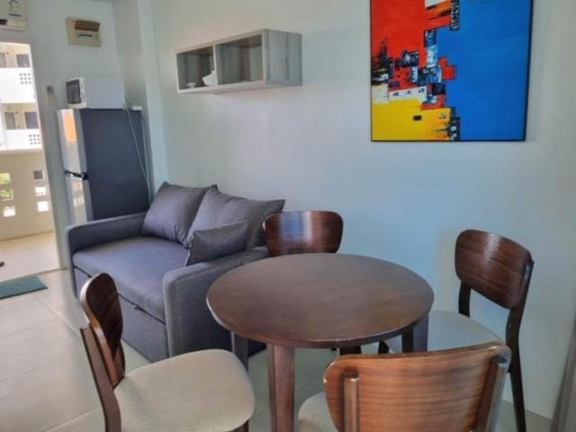 Grandblue 311 Apartment in Chon Buri Changwat