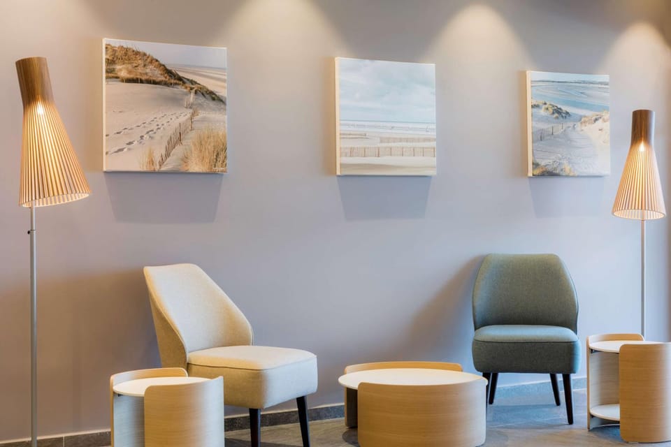 Lobby or reception, On site