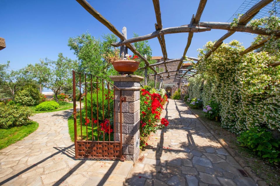 Facade/entrance, BBQ facilities, Garden, Internal: Not applicable to any particular room