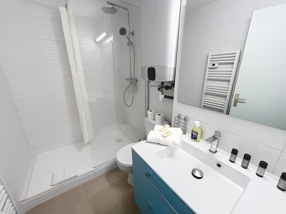 Shower, Bathroom