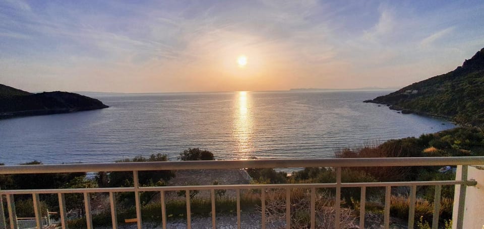 Day, Natural landscape, Mountain view, Sea view, Sunset