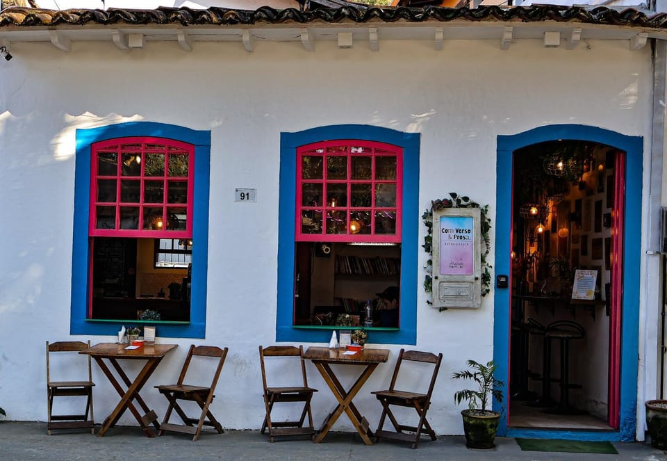 Com Verso e Prosa RePouso - SIMPLES e charmosa a poucos passos do centro histórico Bed and Breakfast in Paraty